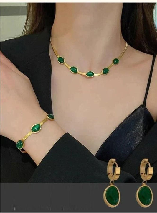 Green Crystal Necklace & Bracelet